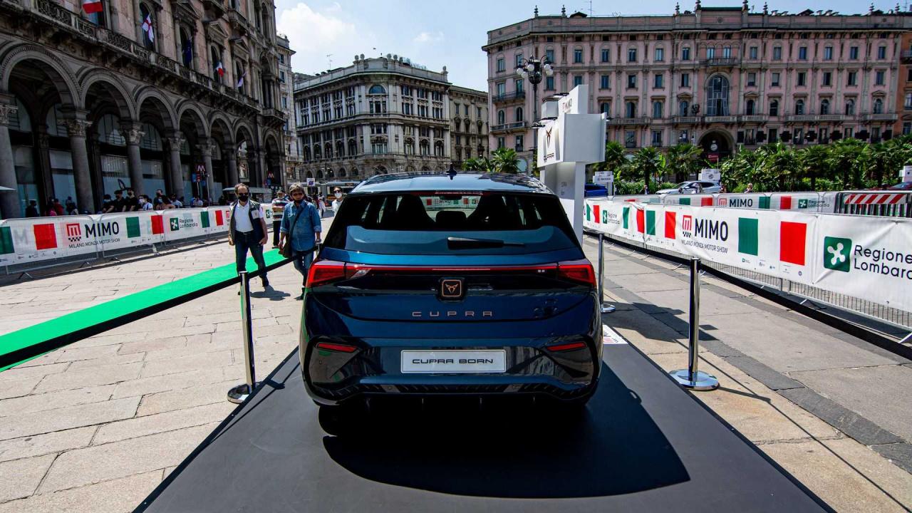 373988656_cupra-born-al-mimo-2021(6).thumb.jpg.6db067c3572dcdea068cd4d13cc034a8.jpg