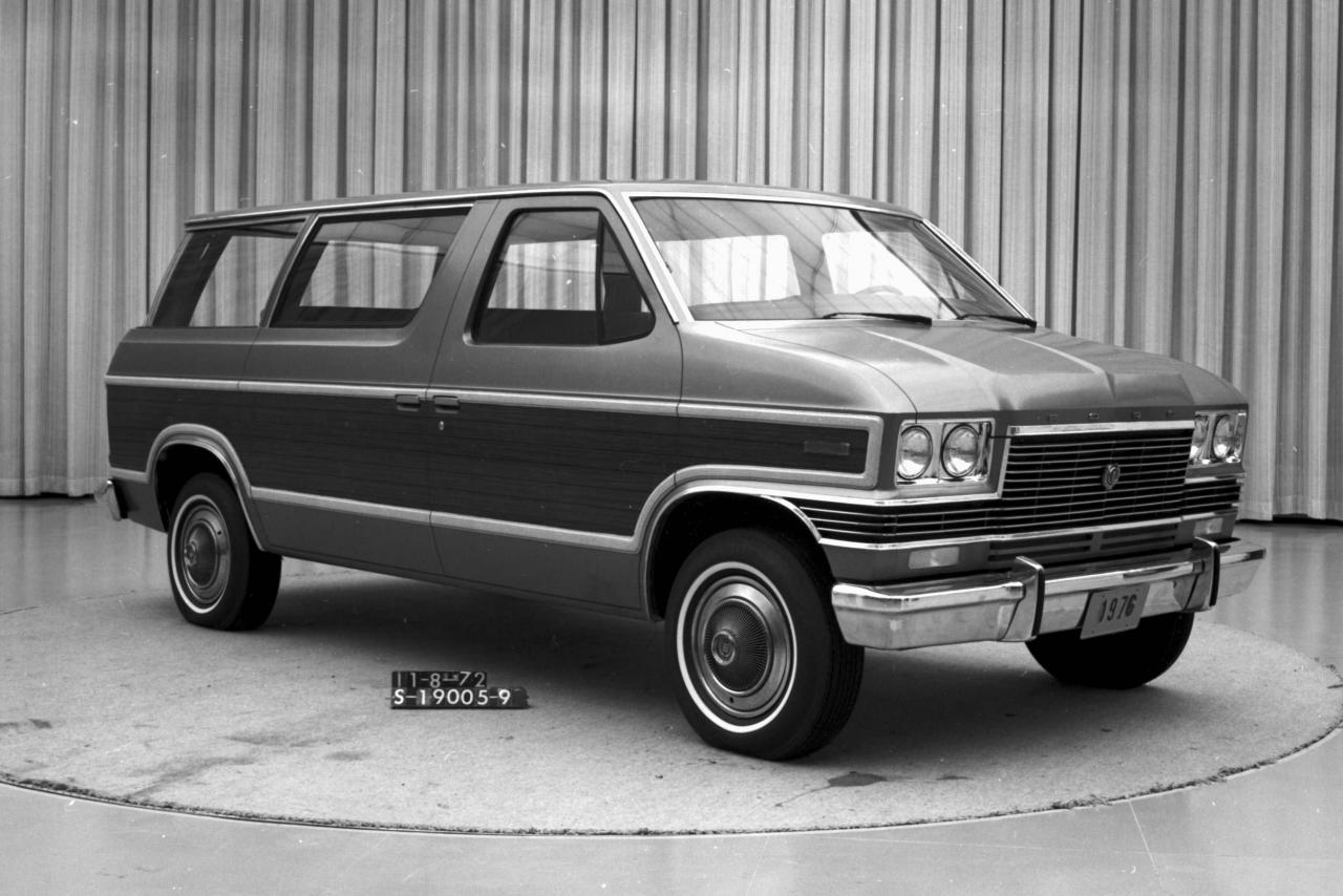 Ford_Carrousel_1972-11-8_side-right_2.thumb.jpg.b923b9f0a4c00f94040e758108fab20f.jpg