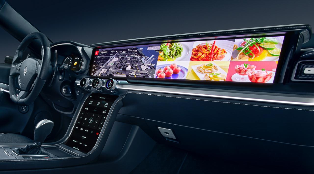 Harman_0000_Full_Dash_Interior.jpg