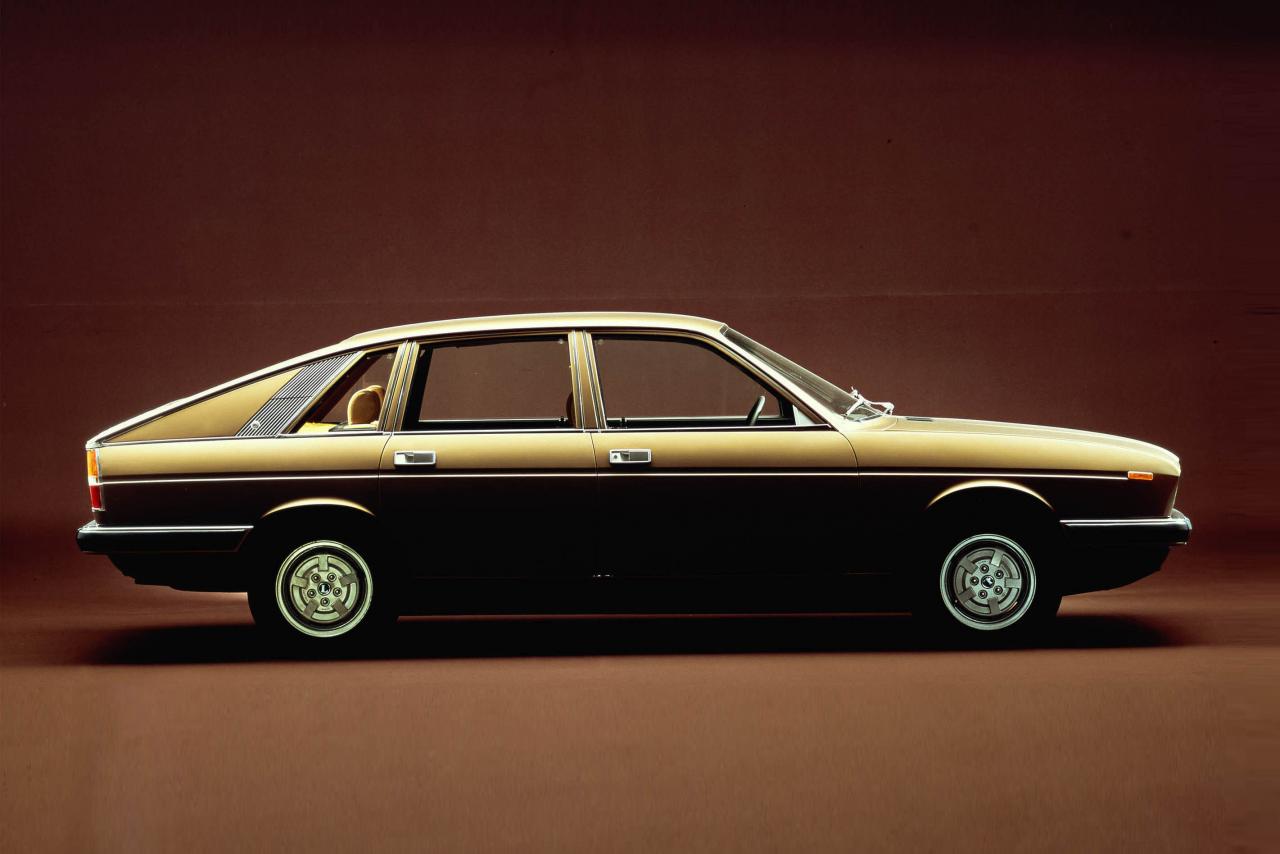 Lancia-Gamma-32.jpg