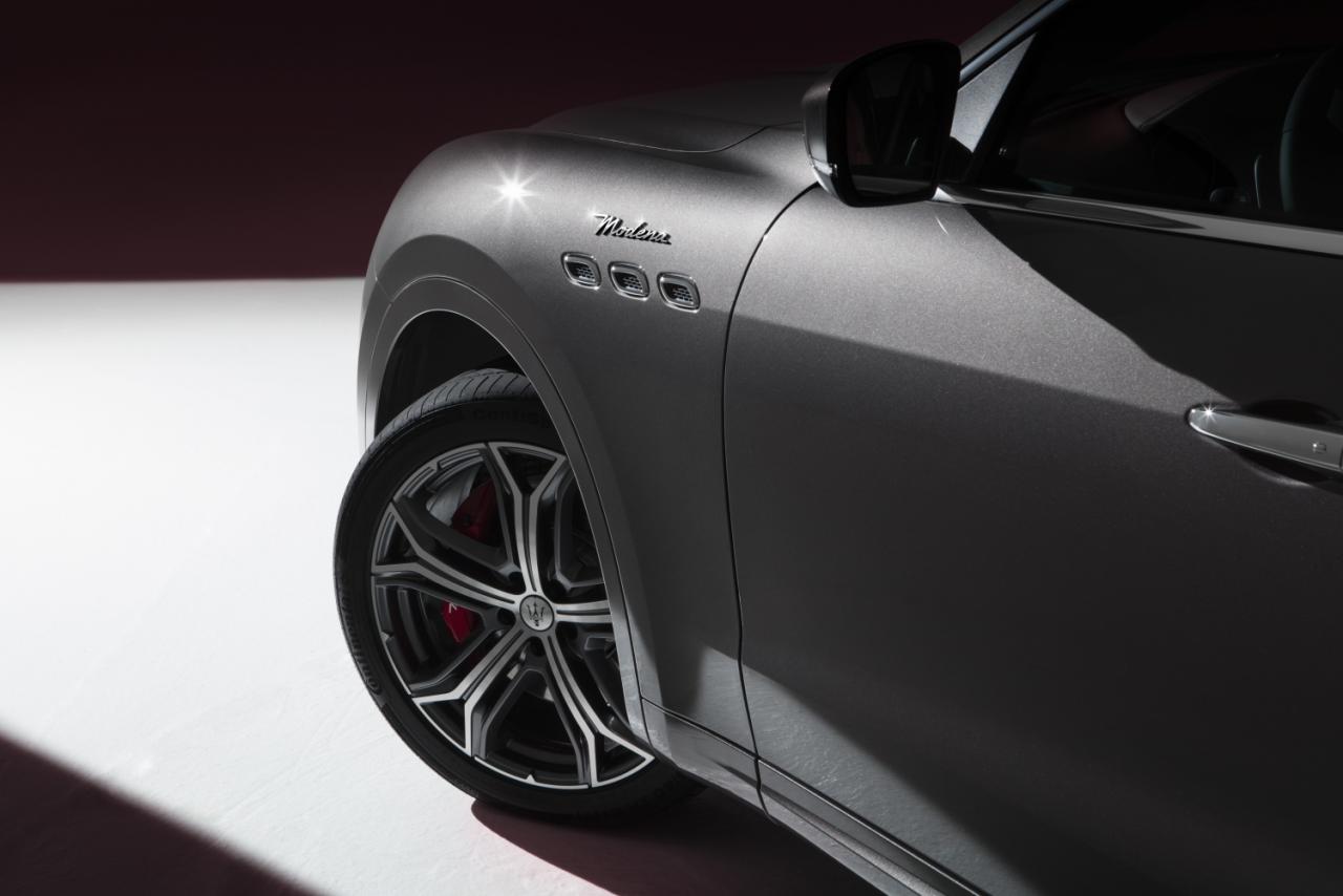 Small-18204-NewMaseratiLevanteModenaMY22.thumb.jpg.ad94b96e1e7ebc5dc2006b099a15c71d.jpg