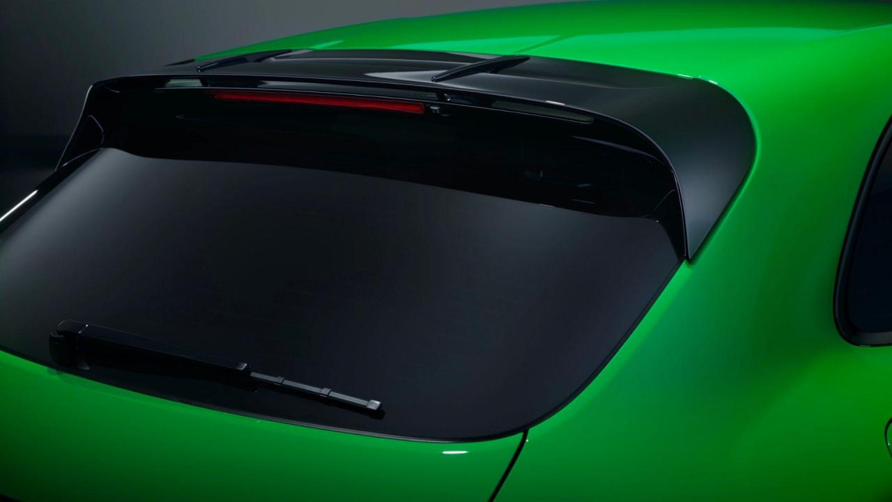 2021_Macan_GTS_Green_Press_neutral_0008.thumb.jpeg.0a0609438c5831d5c7c6e01dd6308a4e.jpeg