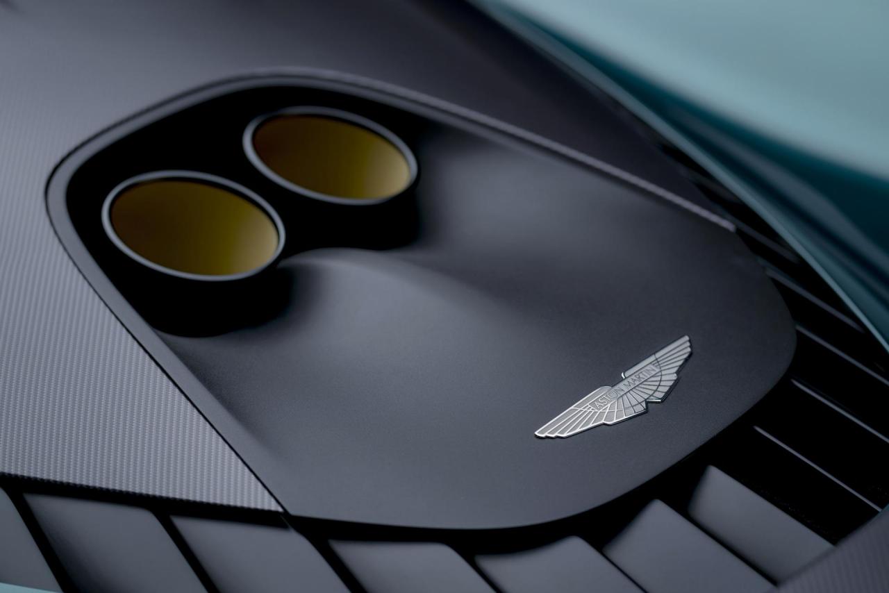 2022-Aston-Martin-Valhalla-11.jpg