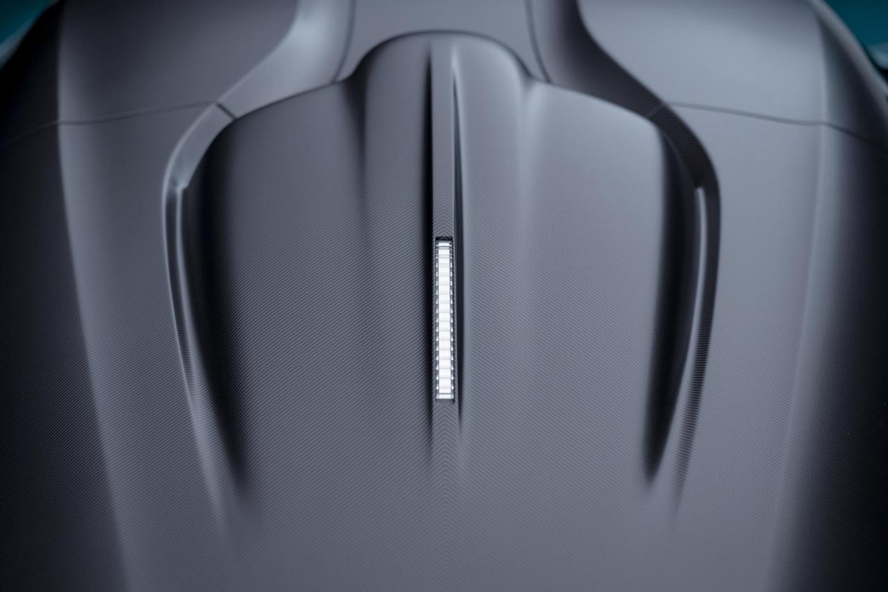 2022-Aston-Martin-Valhalla-17.jpg