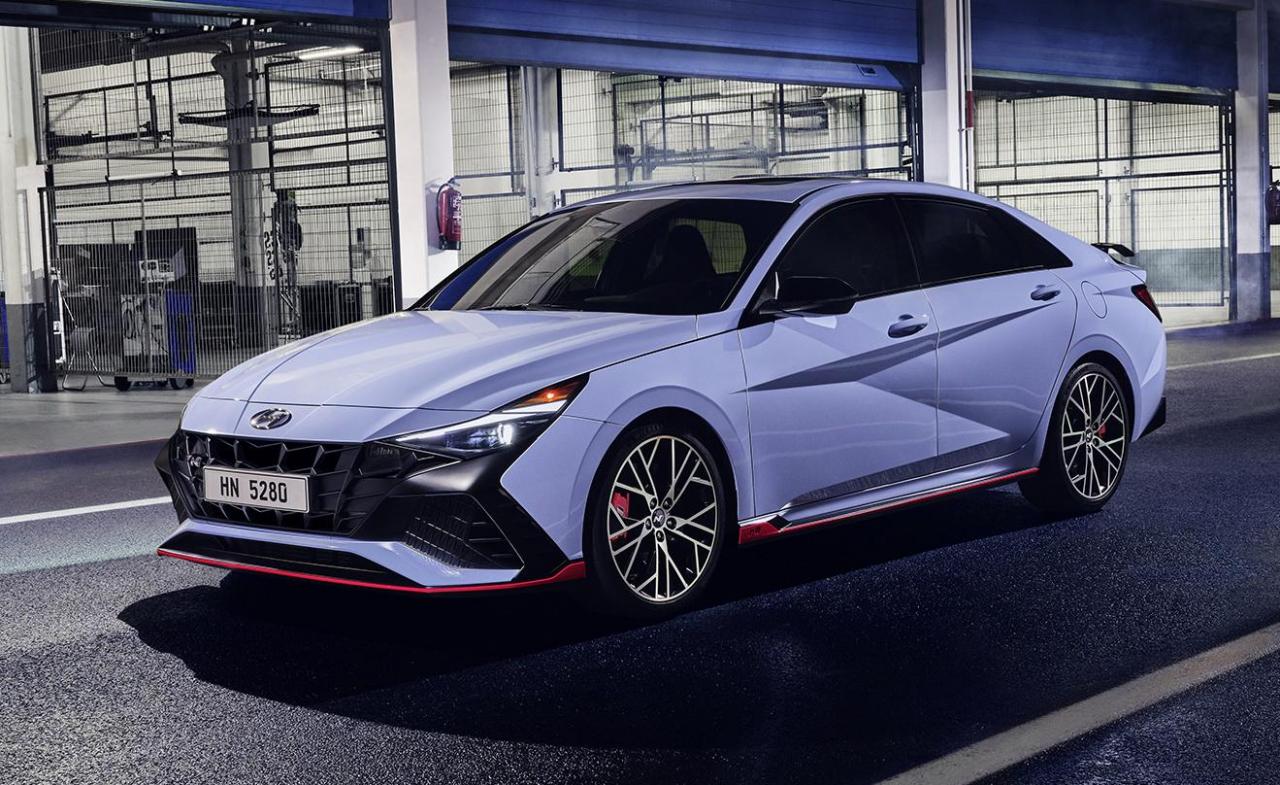 2022-Hyundai-Elantra-N-i30-001.jpg
