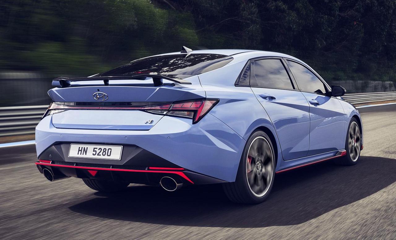 2022-Hyundai-Elantra-N-i30-002.jpg