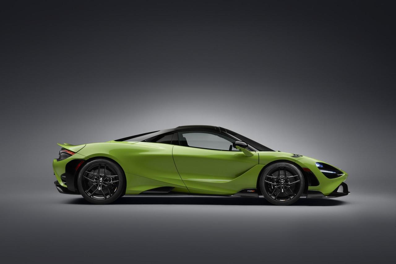 2022-McLaren-765LT-Spider-11.jpg