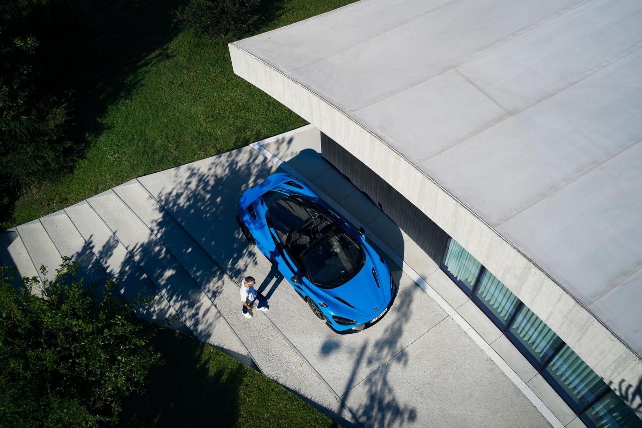 2022-McLaren-765LT-Spider-28.jpg
