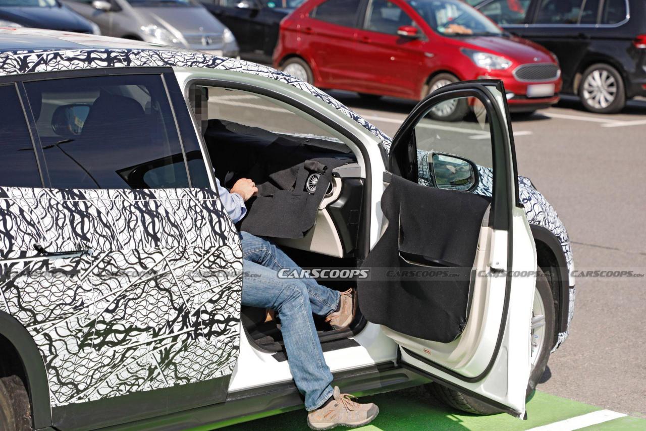 2022-Mercedes-Benz-EQS-SUV-Scoop-31.jpg