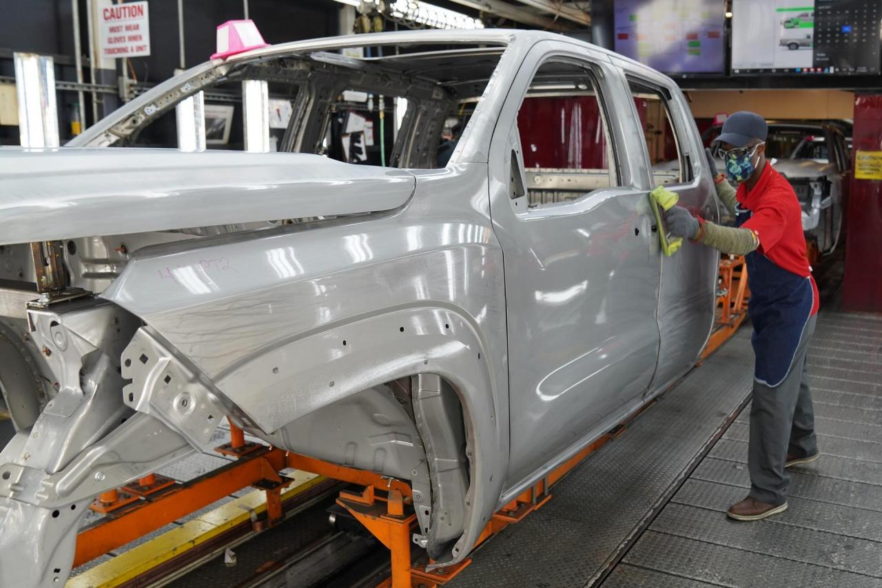 2022-Nissan-Frontier-1.jpg
