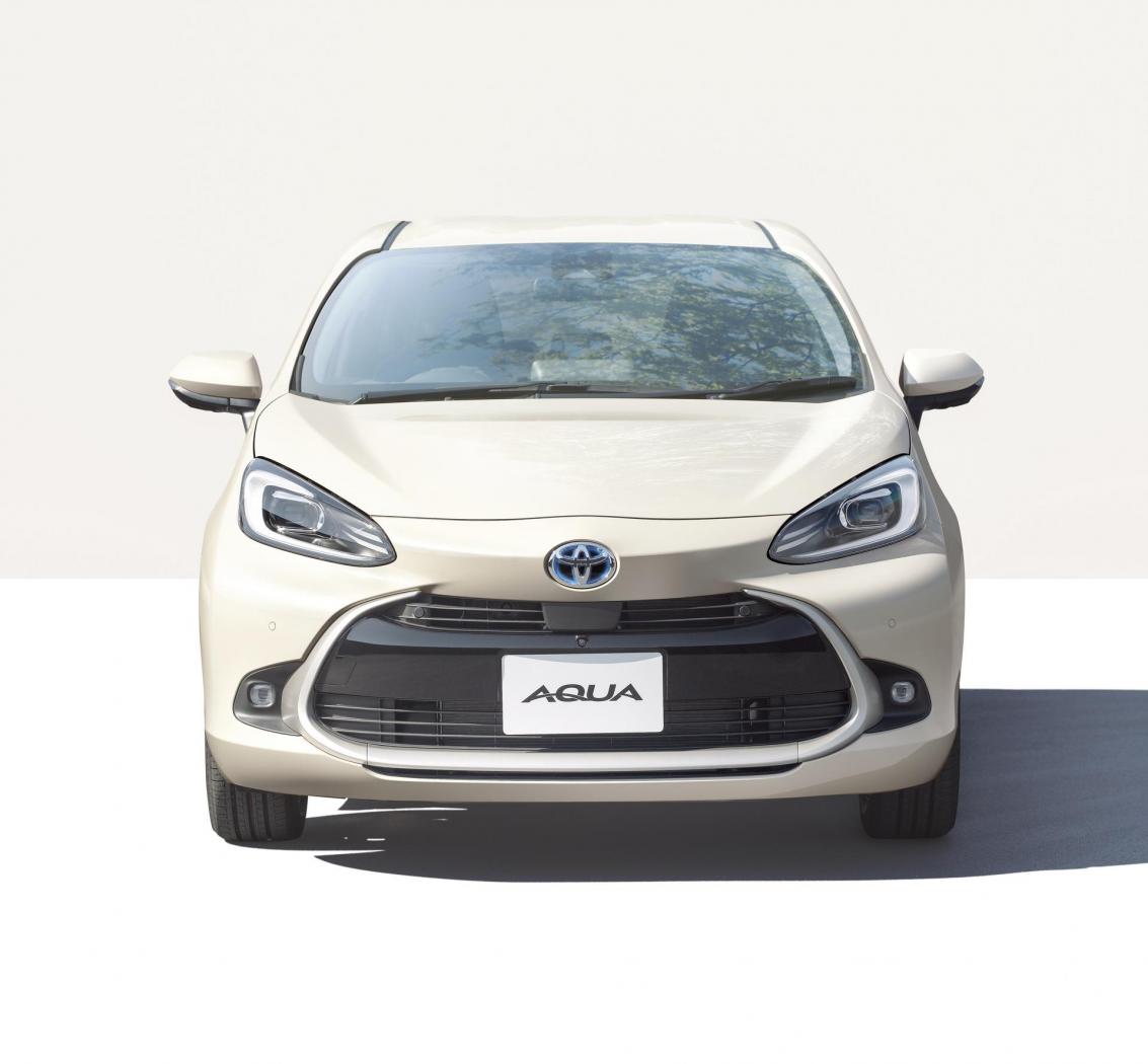 2022-Toyota-Aqua-3.thumb.jpg.249473693736323450b7e66abde8924e.jpg