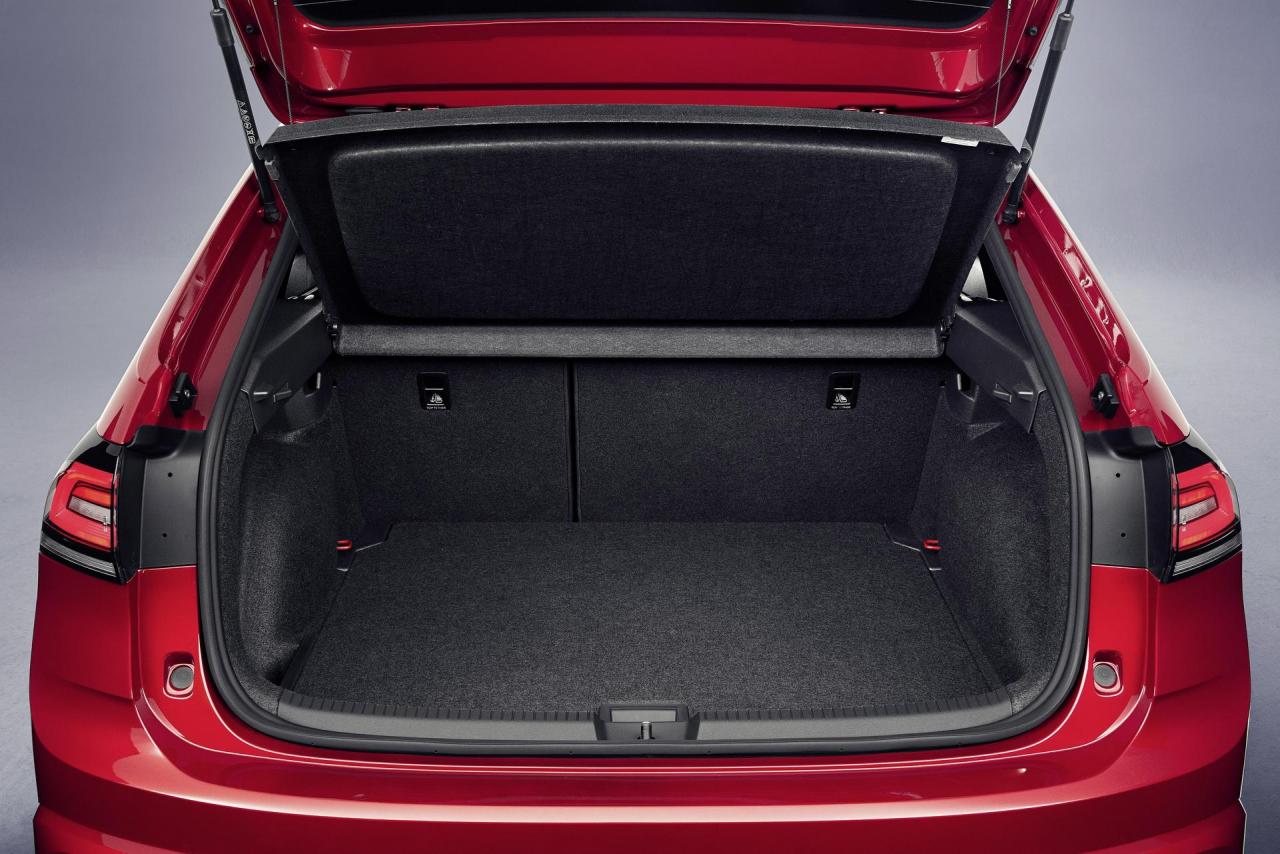 2022-Volkswagen-Taigo-23.jpg