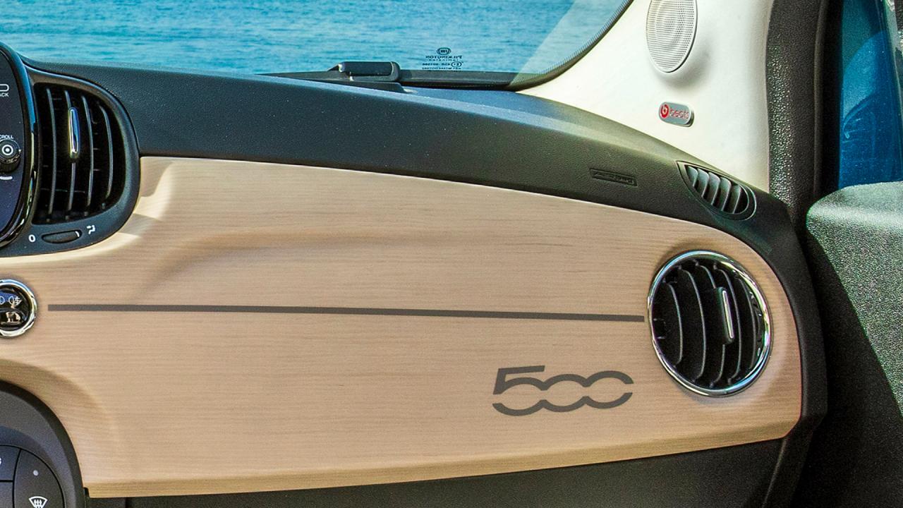 500C-YCC-Interiors-nautical-wood-dashboard-zoom-Desktop-1920x1080.thumb.jpg.7dc7d30ab8d8d598c523a39f26b62374.jpg