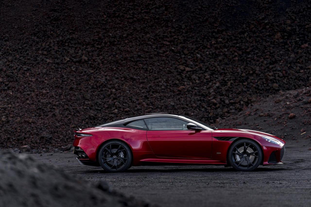 975ed053-dbs-superleggera-08.jpg