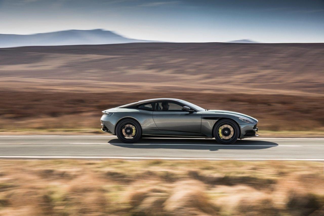 Aston-Martin-DB11-AMR-2.jpg