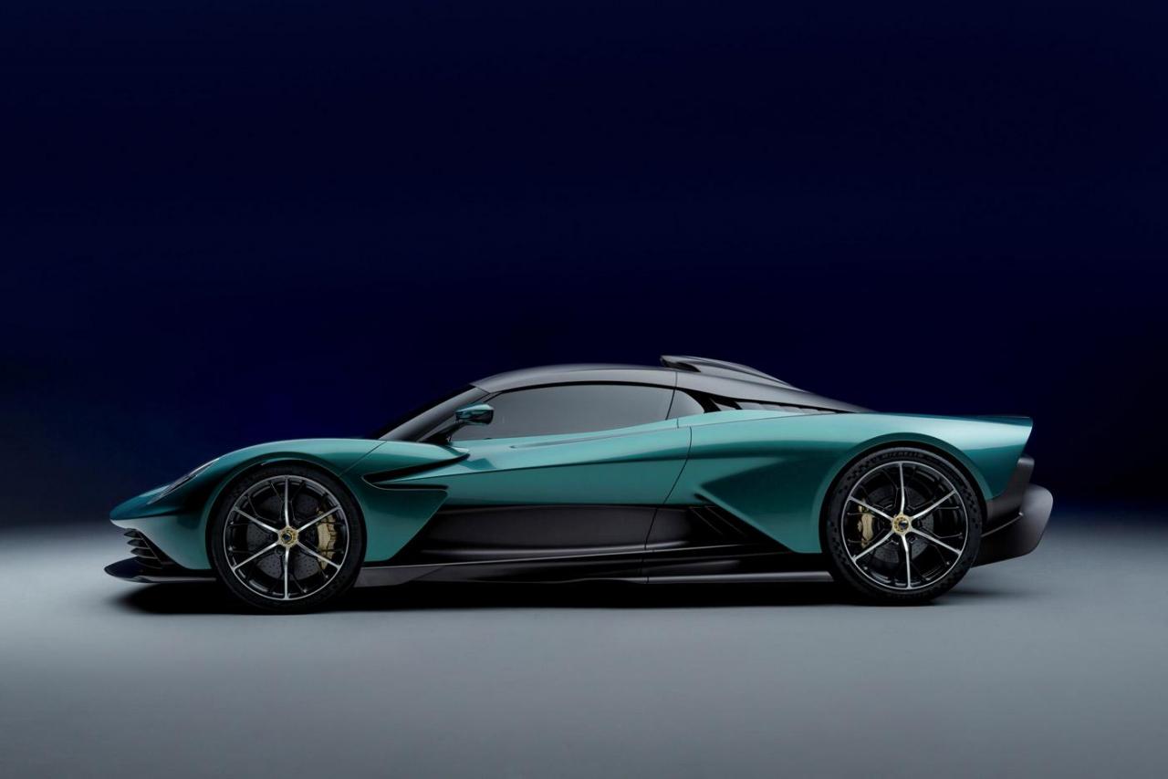Aston-Martin-Valhalla05.thumb.jpg.dc050d8db4ac581a7fda570c7d0be445.jpg