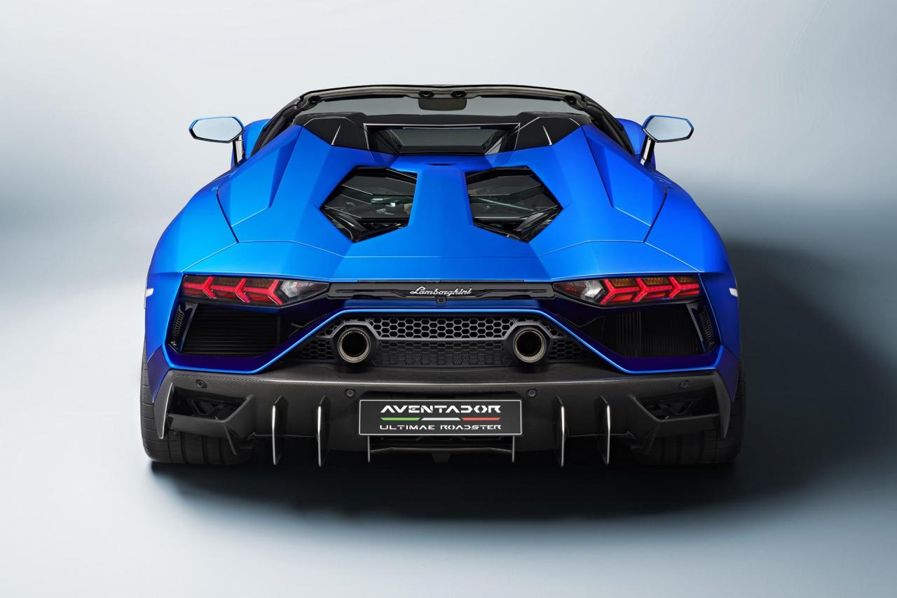 Lamborghini_Aventador_Ultimae_22.jpg