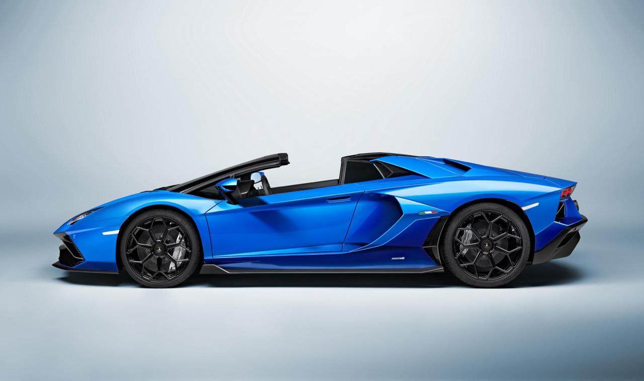 Lamborghini_Aventador_Ultimae_24.jpg
