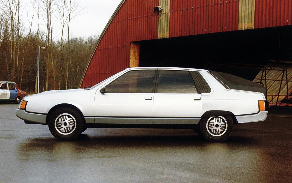 renault_25_5_8.jpg.8dee64a0676194b0544b0d1b8f06ed36.jpg