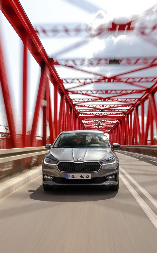 12_skoda_fabia_ml_graphite_grey-1189x1920.thumb.jpg.160e3bf3aad261501a7c8895303c774a.jpg