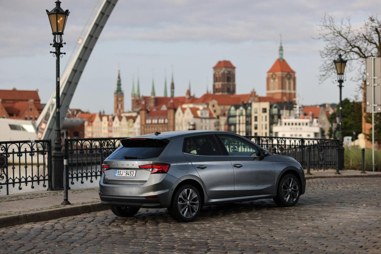 17_skoda_fabia_ml_graphite_grey-1920x1281.thumb.jpg.a46fee1e35e25505d3ccb7eabcf1fe19.jpg