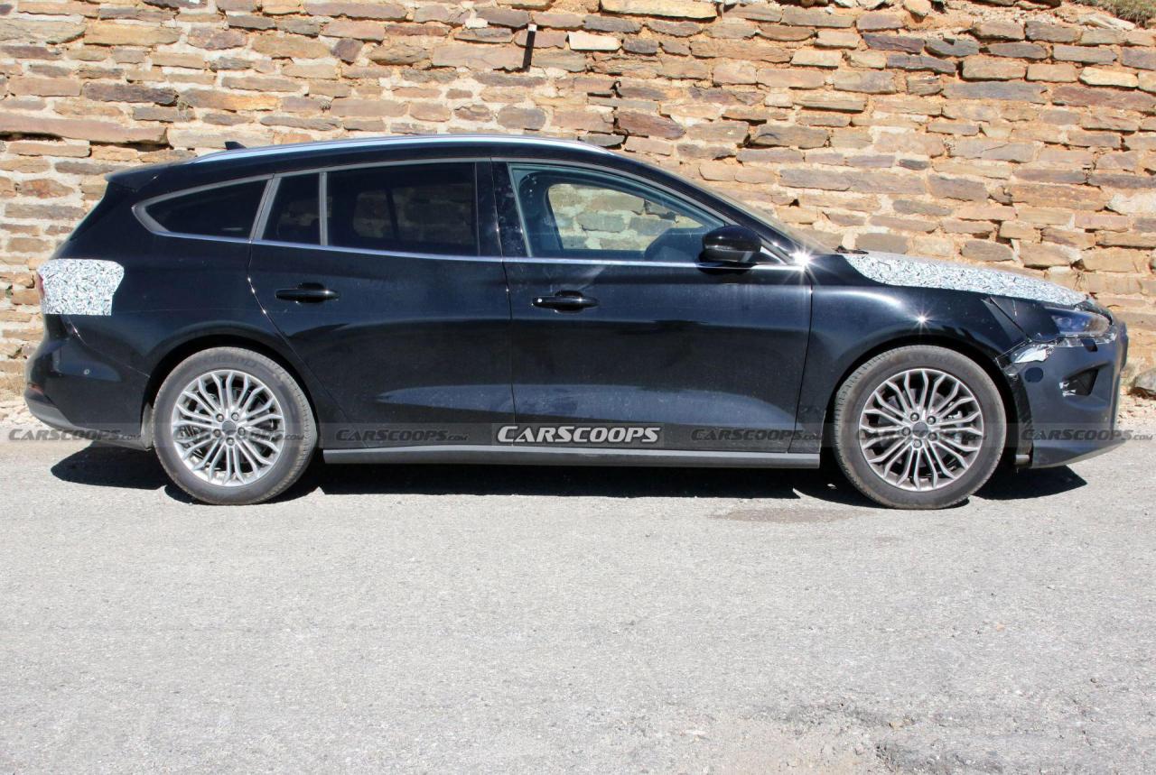 2022-Ford-Focus-Wagon-Facelift-Scoop-13.thumb.jpg.481ed68861cc3b40fb5df85e3a9d3e77.jpg