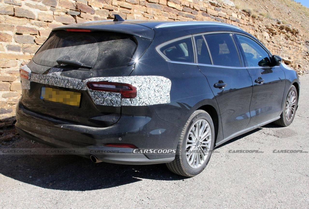 2022-Ford-Focus-Wagon-Facelift-Scoop-14.thumb.jpg.70ad916bad3887b162045ec9f790de22.jpg