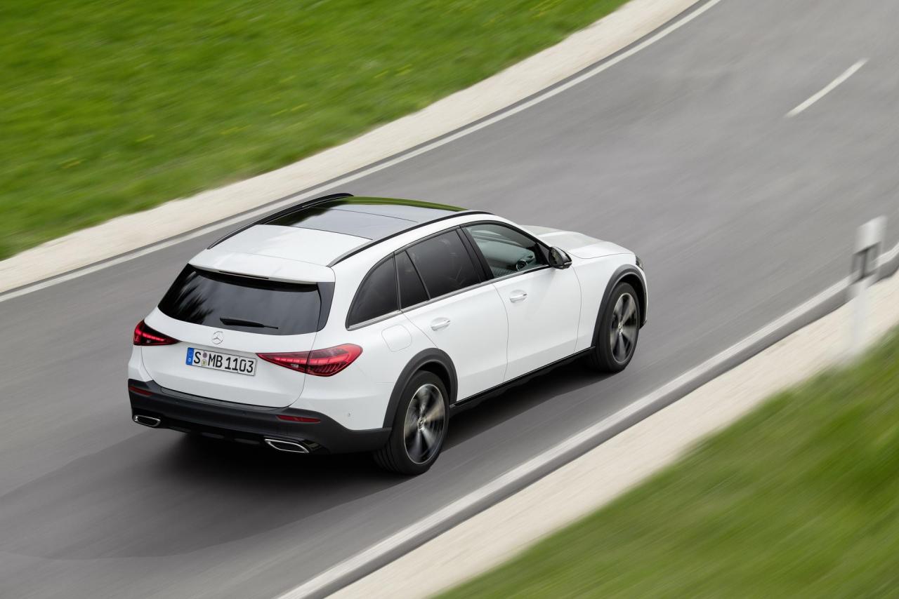 2022-Mercedes-Benz-C-Class-All-Terrain-18.jpg