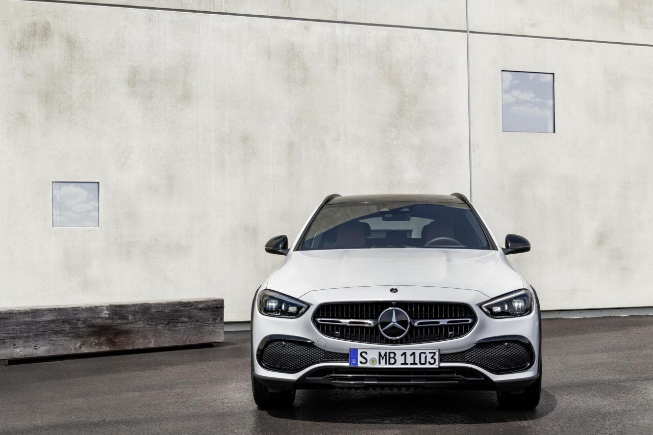 2022-Mercedes-Benz-C-Class-All-Terrain-30.jpg