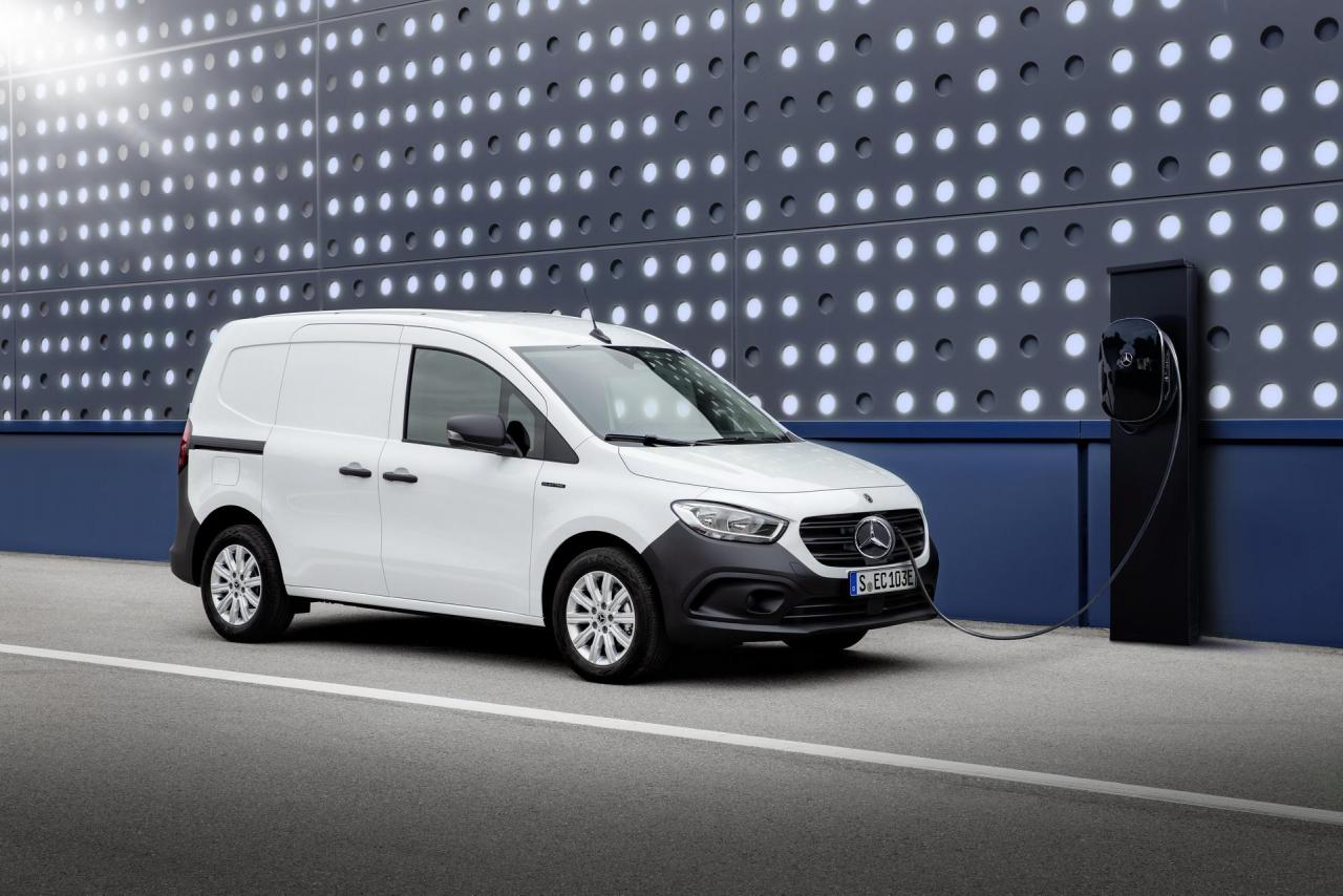 2022-Mercedes-Benz-Citan-14.jpg