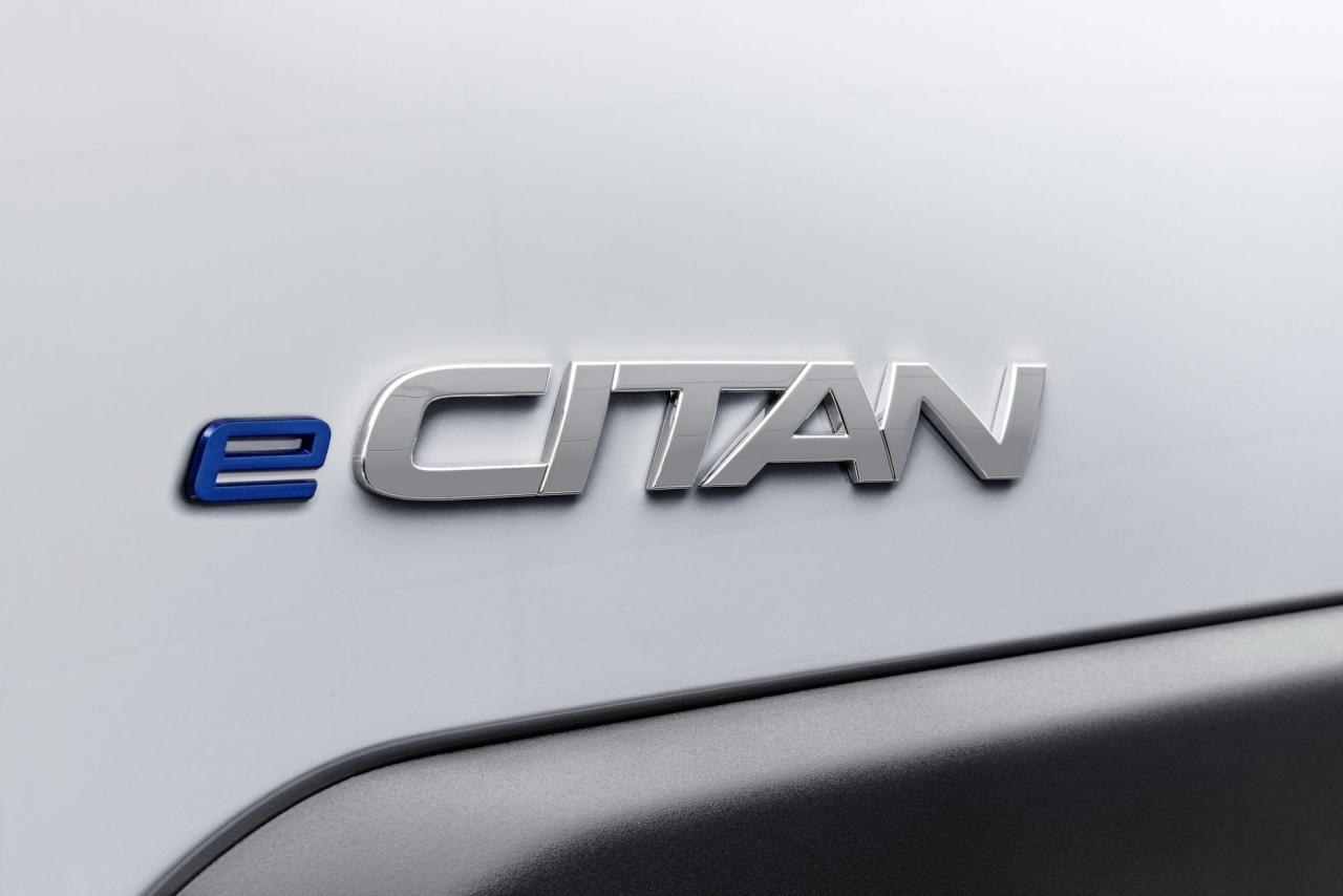 2022-Mercedes-Benz-Citan-15.jpg