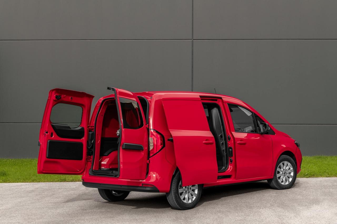 2022-Mercedes-Benz-Citan-17.jpg