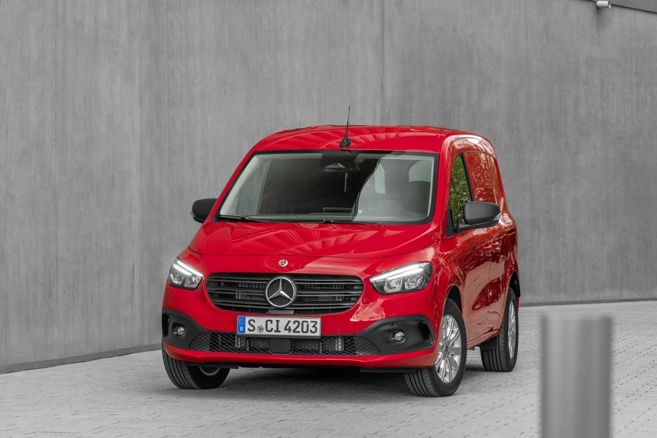 2022-Mercedes-Benz-Citan-4.jpg