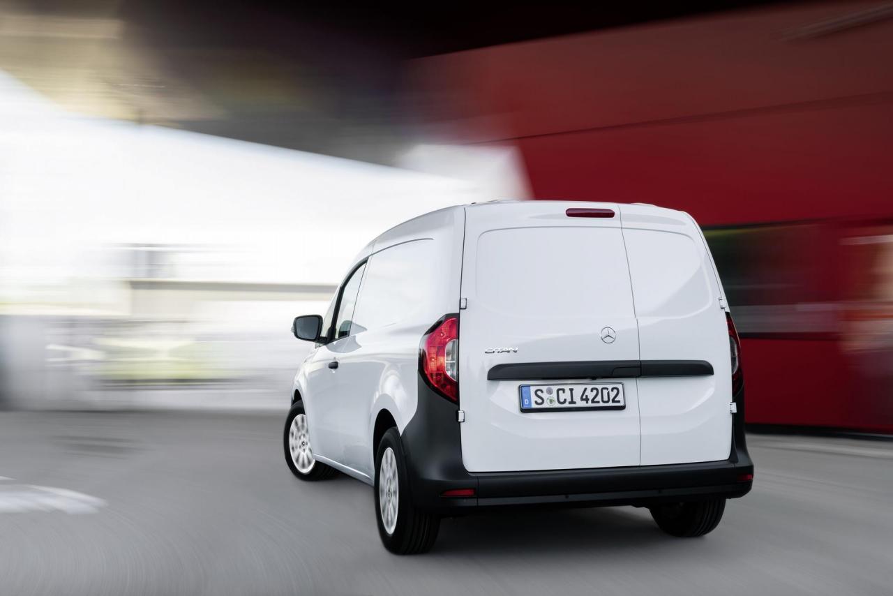 2022-Mercedes-Benz-Citan-9.jpg