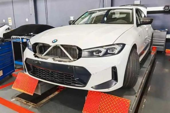 BMW Serie 3 e Serie 3 Touring Facelift 2022 - Prj. G20/G21 LCI (Spy)