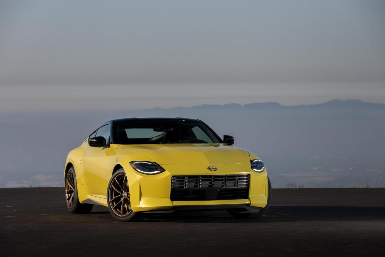 2023-Nissan-Z-Couype-39.jpg