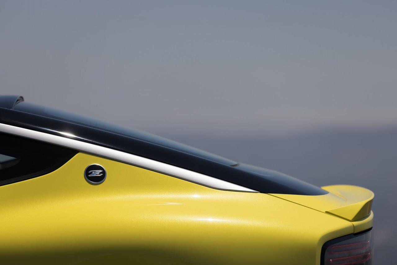 2023-Nissan-Z-Couype-45.jpg