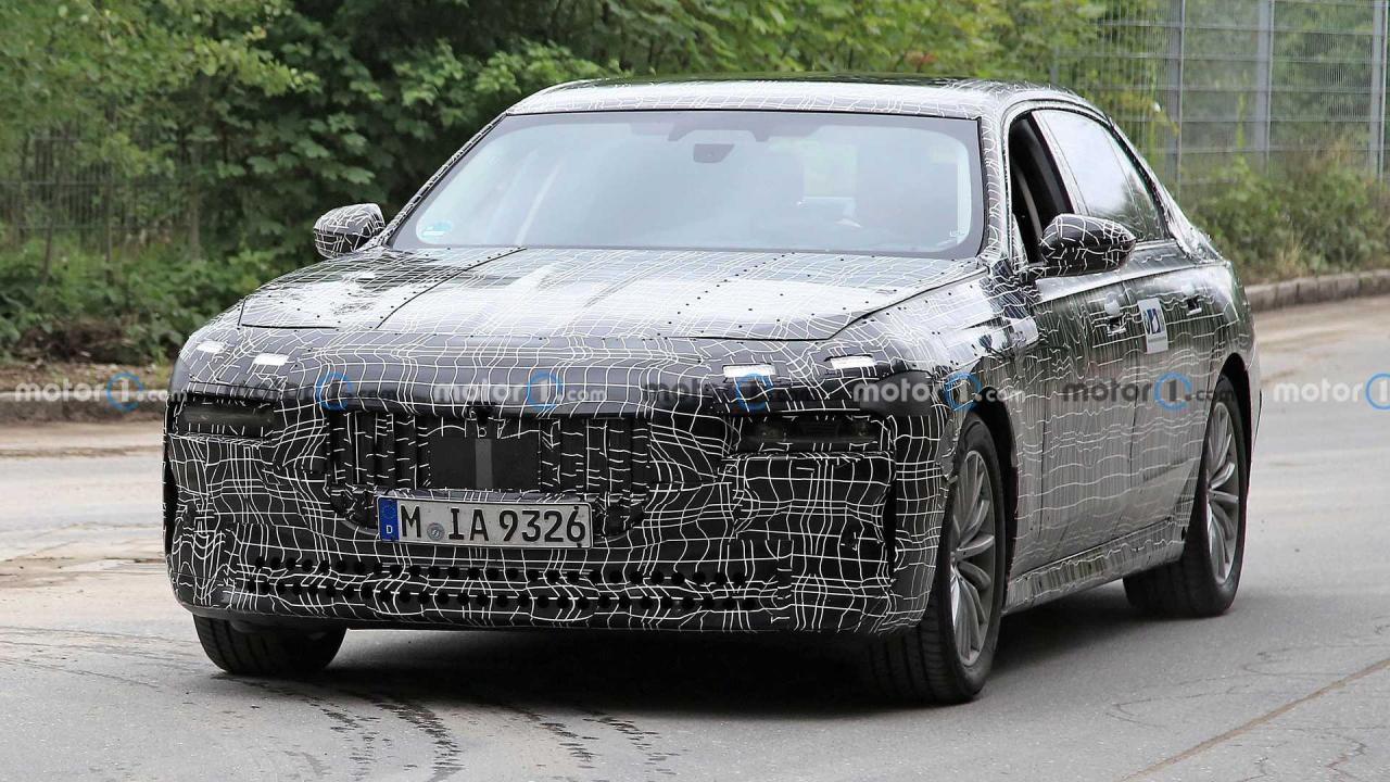 2023-bmw-7-series-new-spy-photos-front.thumb.jpg.1f05e46e43d6d1510ce8454cf3e7077b.jpg