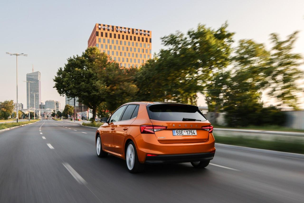 37_skoda_fabia_ml_phoenix_orange-1920x1281.thumb.jpg.1a92102ee17186709657de399488fc17.jpg