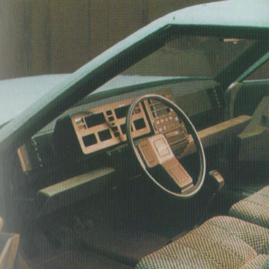 Lancia Delta maquette interni 1.jpg
