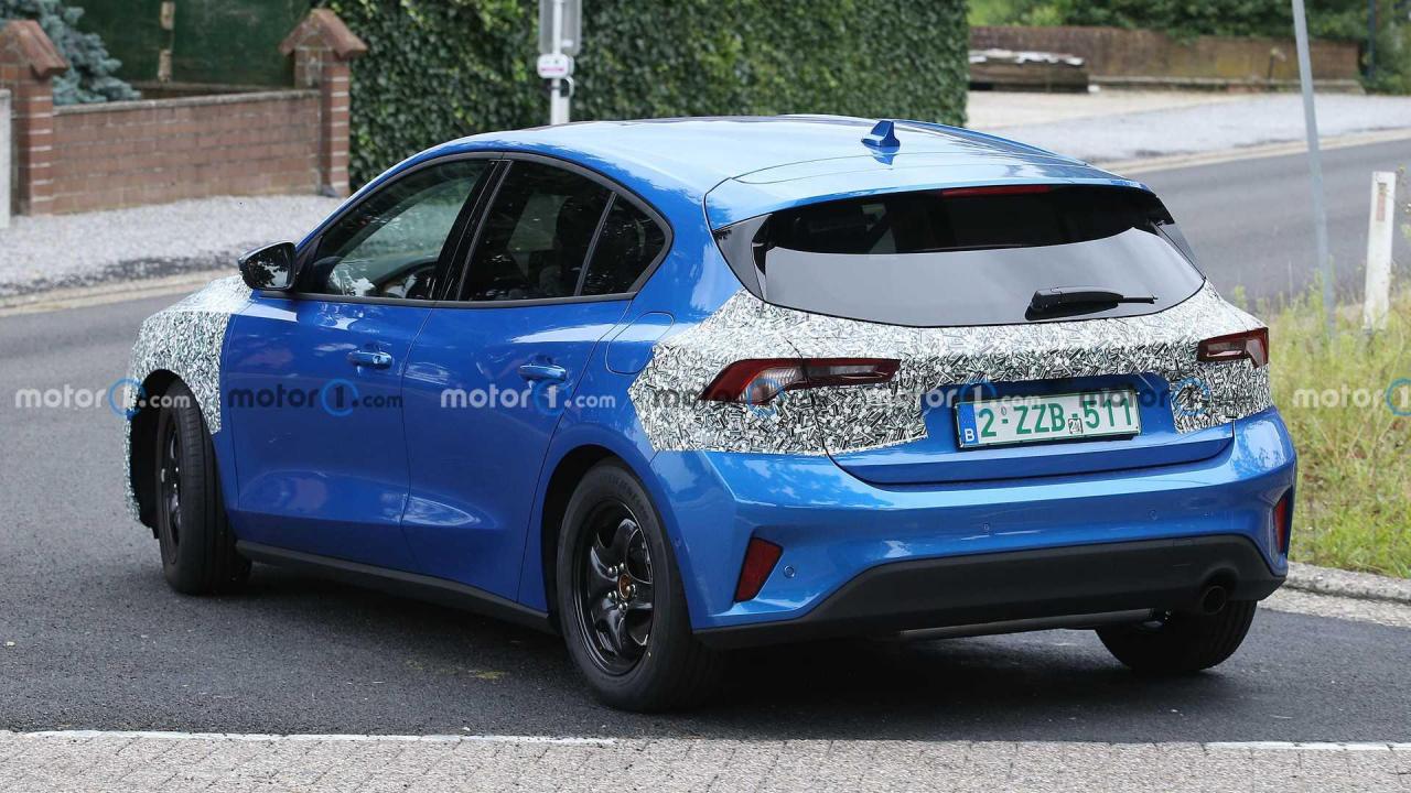 605555563_2022-ford-focus-spy-photo(2).thumb.jpg.8bab541a3747fd3430f136b11b4f7bad.jpg