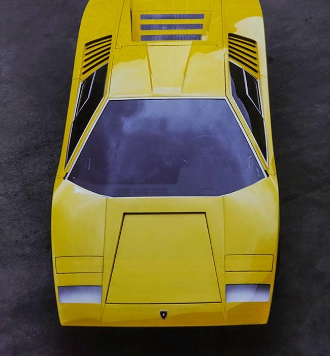 countach_01.jpg.df7027229c56054933eb2f3eba0bd857.jpg