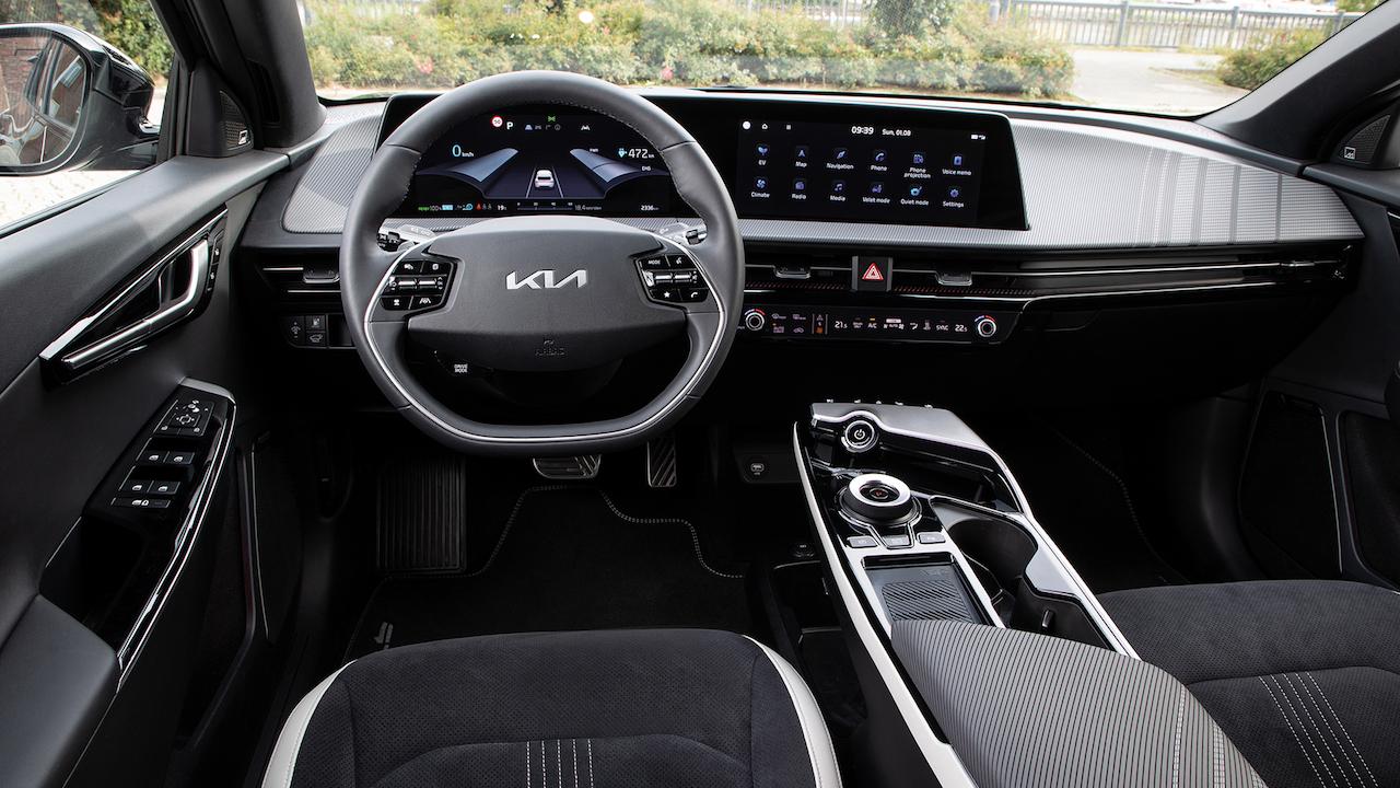 ev6gtlinterioronline11.jpg.25d8aefa247c58497fb0a1abd2ff389f.jpg