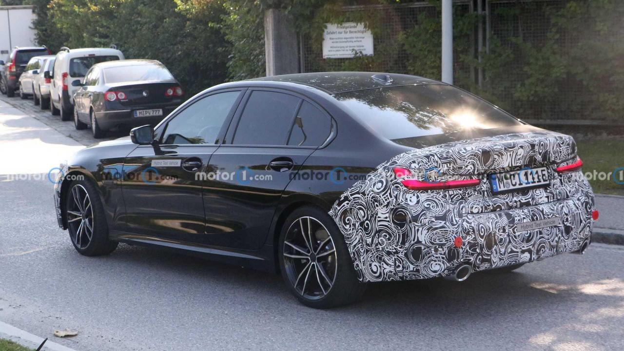 bmw-3-series-facelift-new-spy-photo (16).jpg
