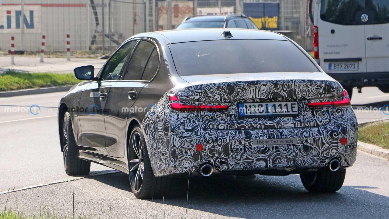 bmw-3-series-facelift-new-spy-photo (7).jpg