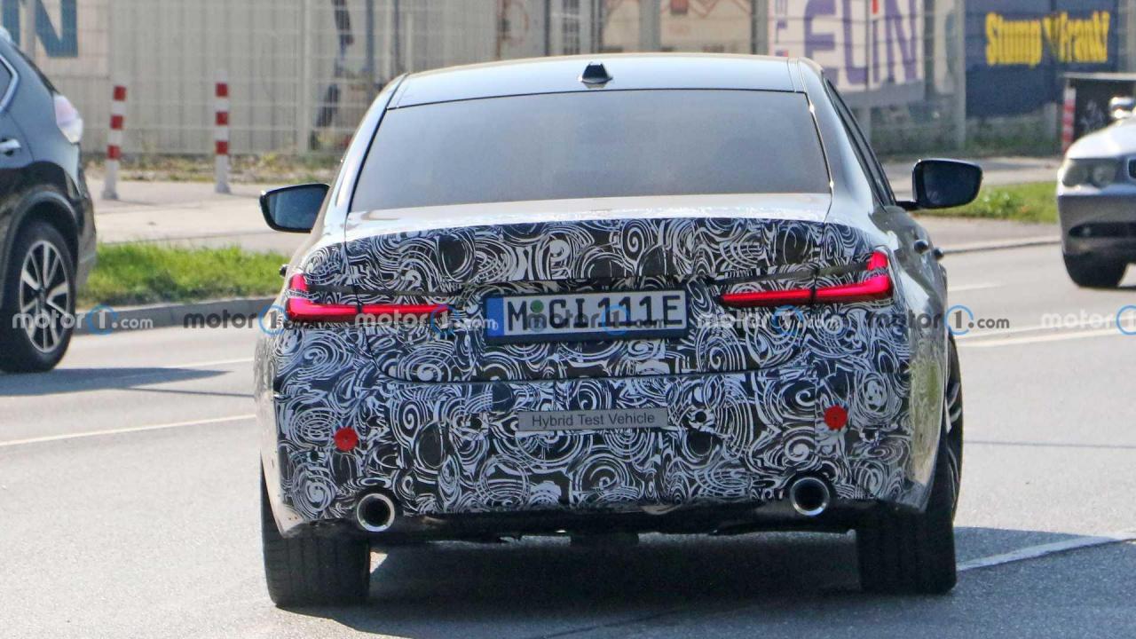 bmw-3-series-facelift-new-spy-photo (8).jpg