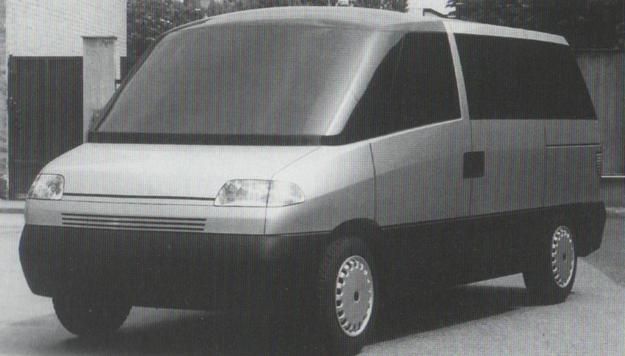 Fiat Ulysse-Lancia Z-Peugeot 806--Citroen Evasion Progetto U60 modelli in scala reale X2-X5 Fiat 1.jpg