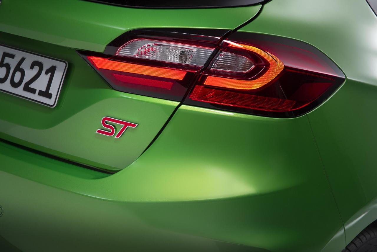 2021_FORD_FIESTA_STUDIO_ST_09.jpg