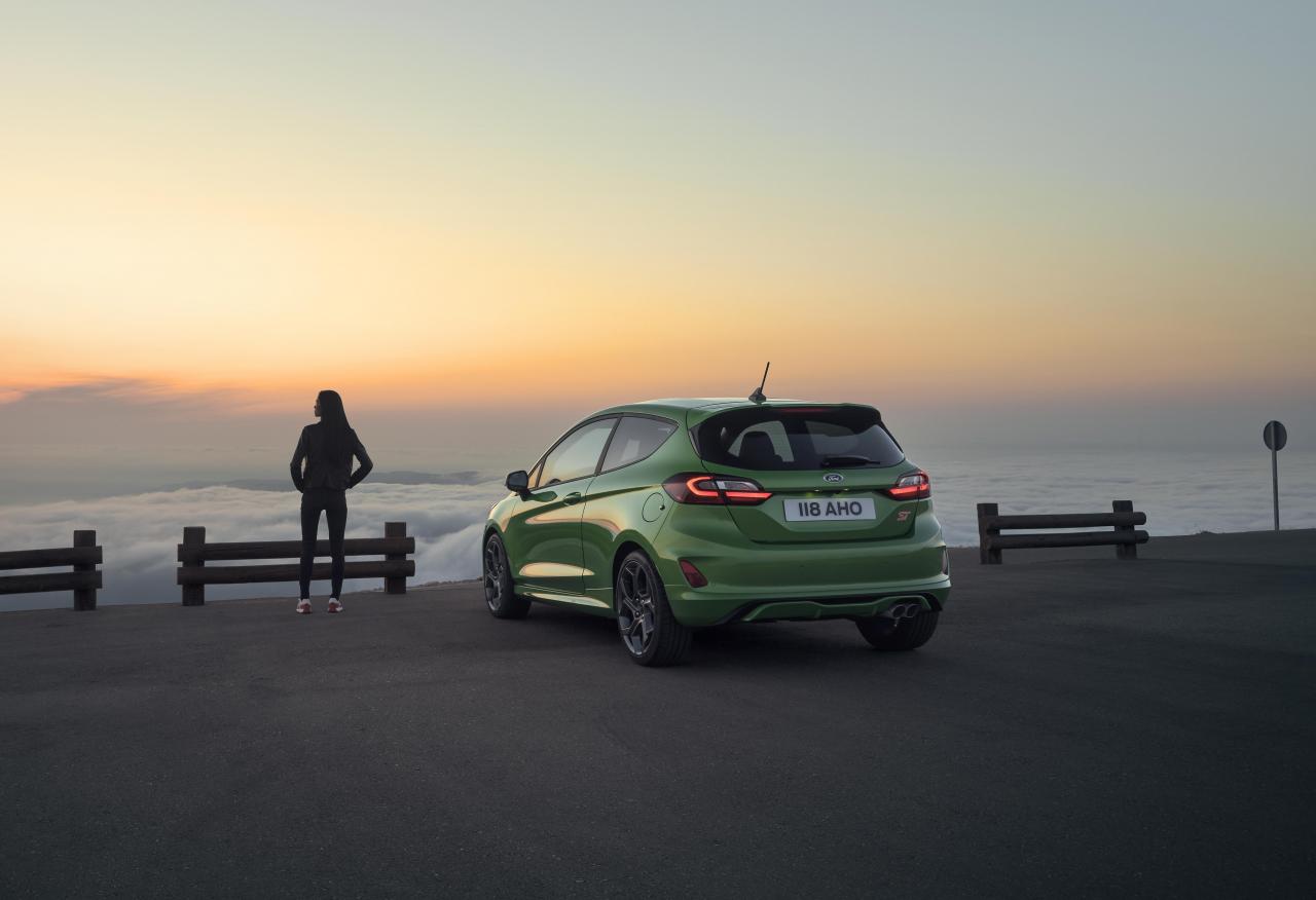 2021_FORD_FIESTA_ST_03.jpg