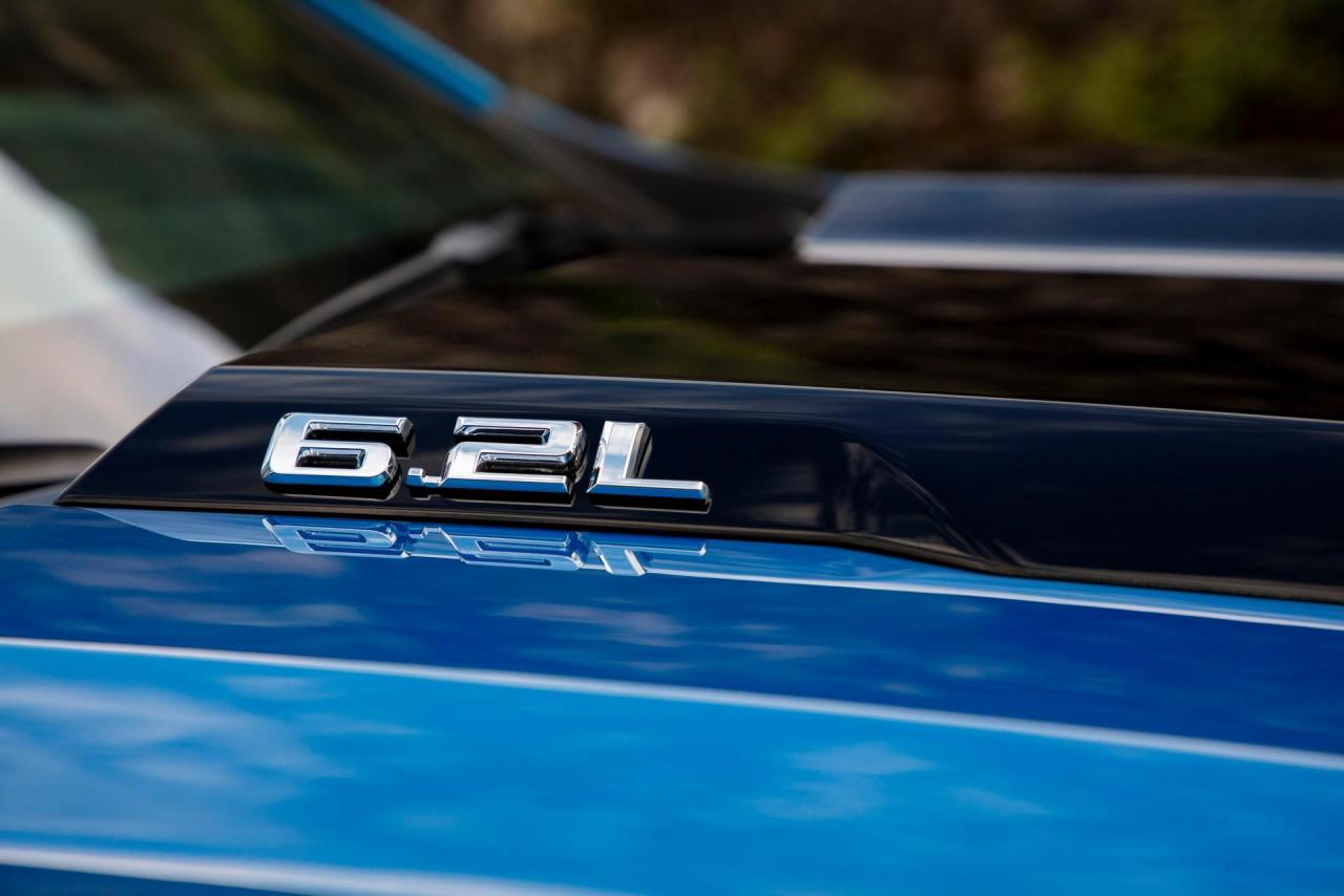2022-Chevrolet-Silverado-ZR2-10.jpg